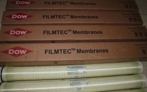 قیمت و خرید فیلتر ممبران 4 و 8 اینچ فیلمتک Filmtec (قیمت عمده) ممبران فیلمتک 4 اینچ 300x188 - قیمت و خرید فیلتر ممبران 4 و 8 اینچ فیلمتک Filmtec (قیمت عمده)